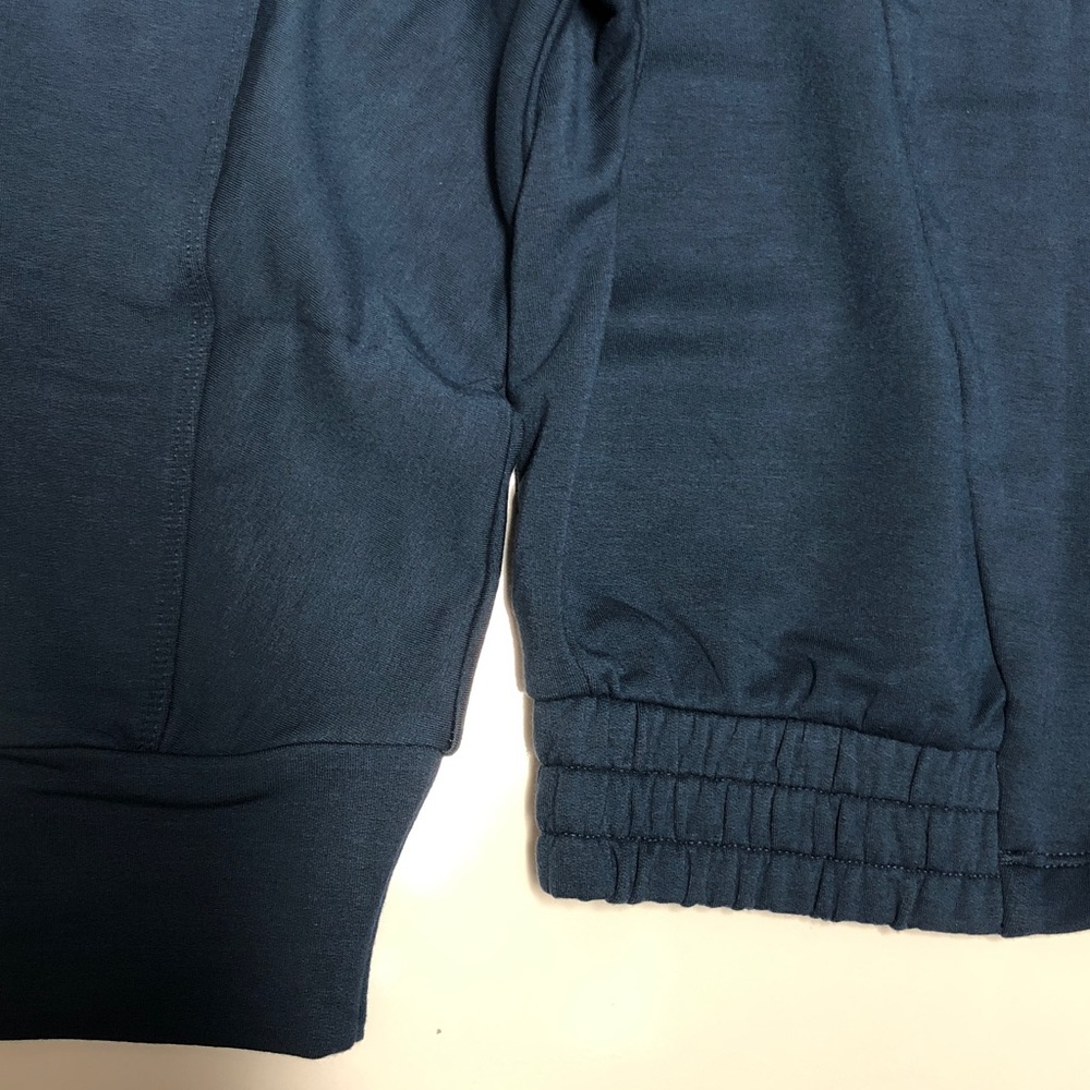 Fabletics pullover cropped size S - Picture 10 of 10